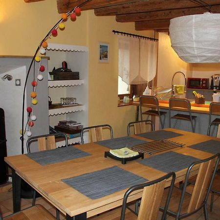 Готель Le Clos Des Frasses Chainaz-les-Frasses Екстер'єр фото